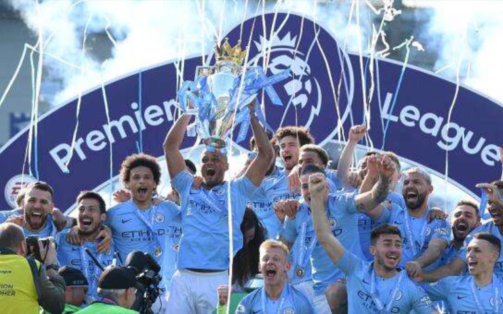 成为了引人 成为了引人